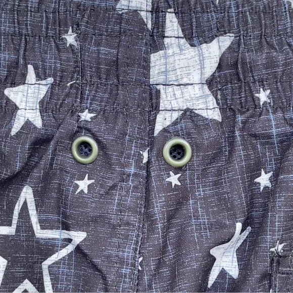 TRUNKS SURF AND SWIM CO. Swim Shorts Pockets Quick Dry Technology Starts Print - Picture 8 of 16